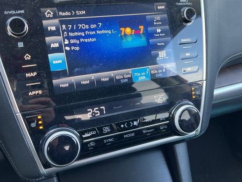 Used 2018 Subaru Outback 2.5i Limited image 4