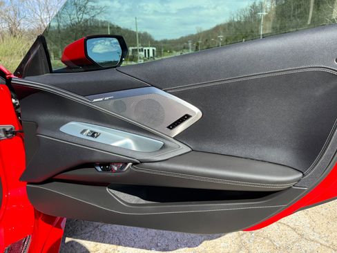 Used 2024 Chevrolet Corvette Stingray 2LT w/ GT2 BUCKET SEA image 17