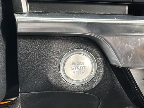 Used 2023 Kia Telluride SX image 25