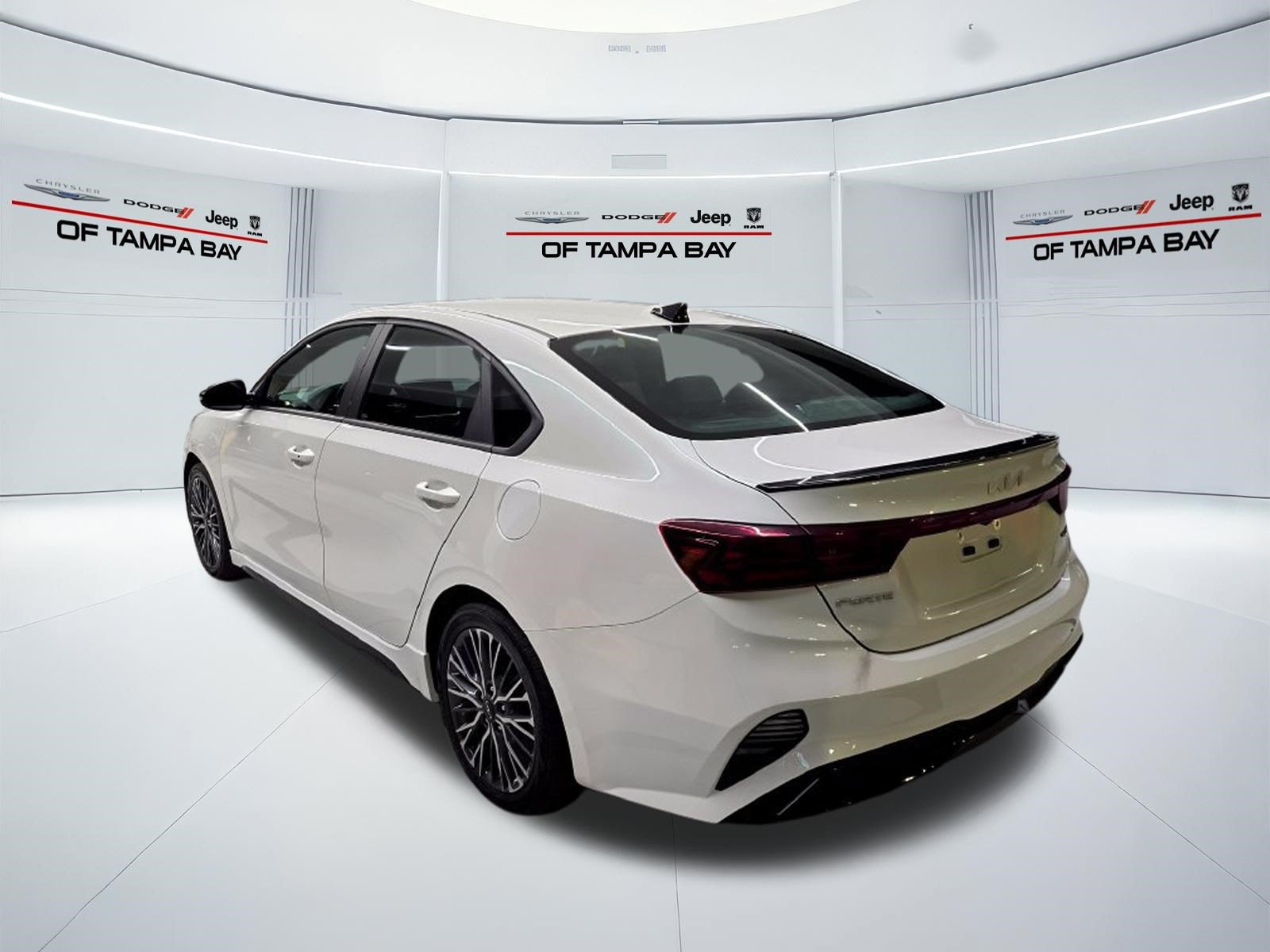 Used 2024 Kia Forte GT-Line w/ GT-Line Premium Package FWD image 4
