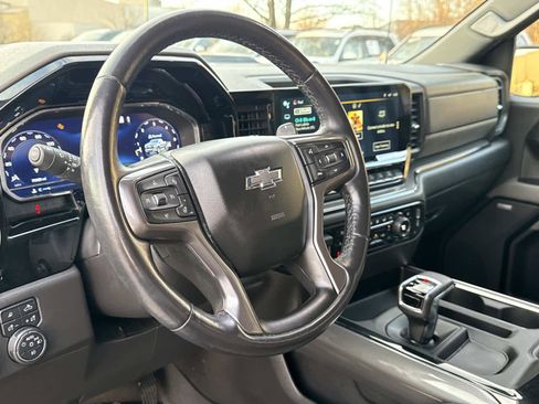 Used 2022 Chevrolet Silverado 1500 ZR2 w/ Technology Package image 2