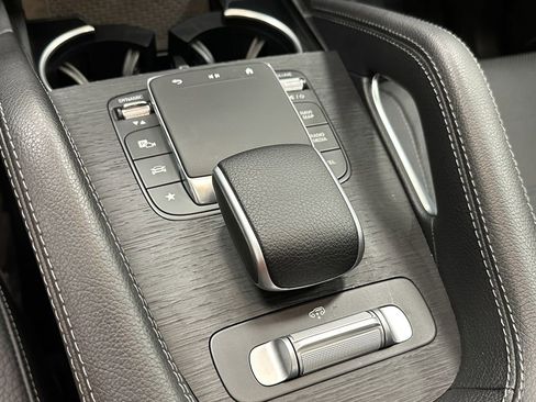 Certified 2024 Mercedes-Benz GLS 450 4MATIC image 33