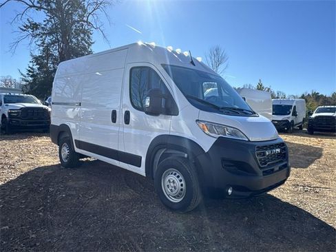 New 2026 RAM ProMaster 2500 w/ Convenience Group image 15