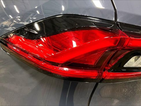 Used 2024 Toyota Grand Highlander Platinum image 26