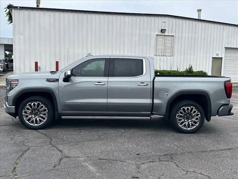 Certified 2024 GMC Sierra 1500 Denali Ultimate AWD/4WD image 7