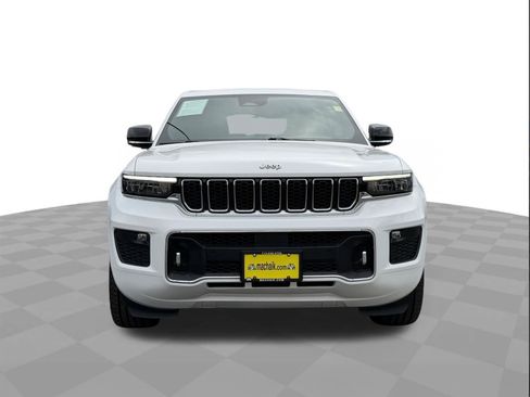 Used 2023 Jeep Grand Cherokee Overland w/ Luxury Tech Group IV RWD image 8