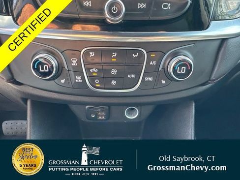 Used 2023 Chevrolet Traverse RS AWD/4WD image 12