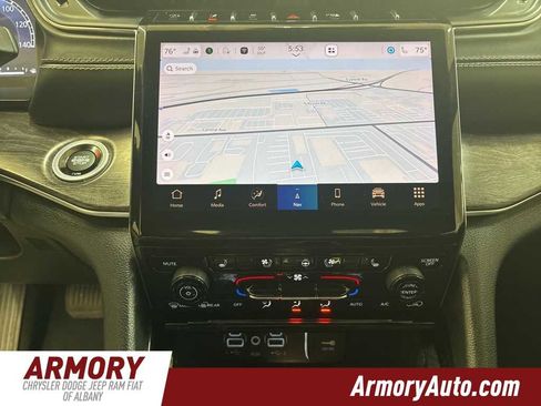 Used 2023 Jeep Grand Cherokee L Overland image 18