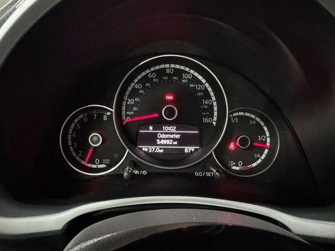 Used 2013 Volkswagen Beetle 2.0T FWD image 22
