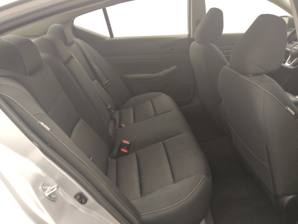 Used 2024 Nissan Altima 2.5 SV FWD image 19