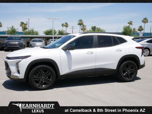 Used 2024 Chevrolet Trax ACTIV FWD image 1