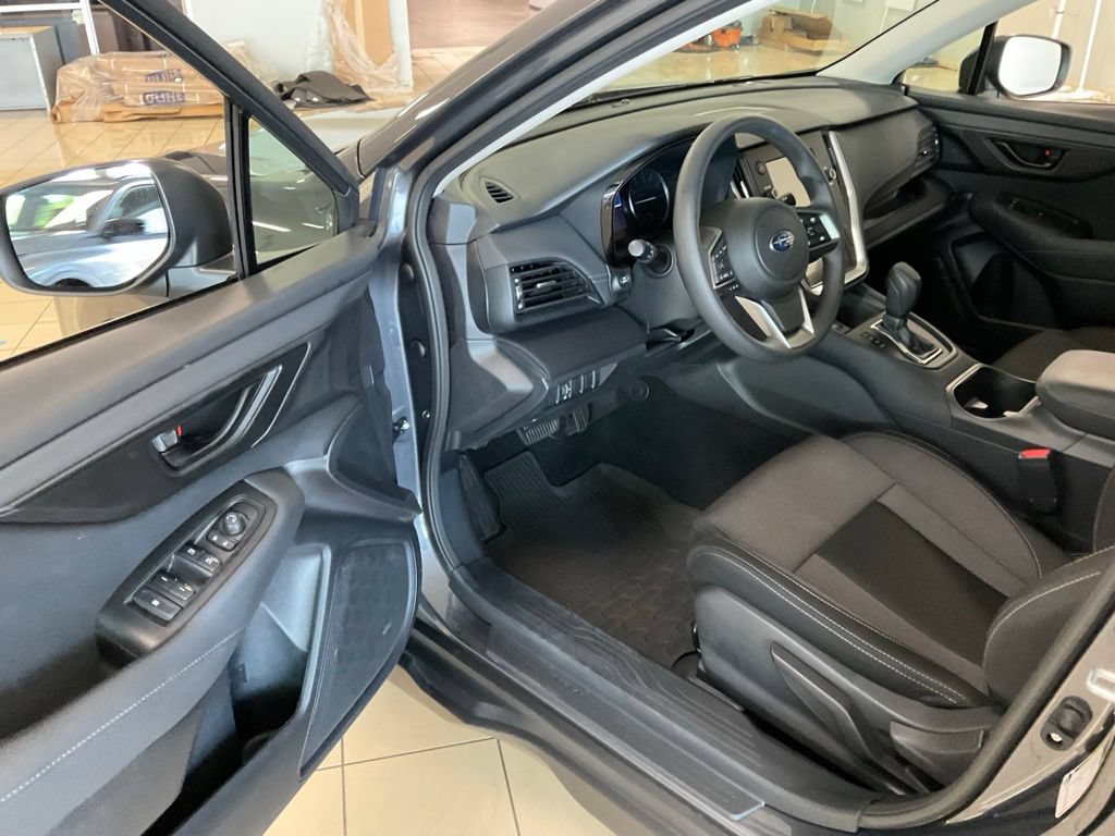 Used 2024 Subaru Outback AWD/4WD image 10