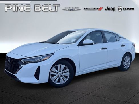 Used 2024 Nissan Sentra S FWD image 1