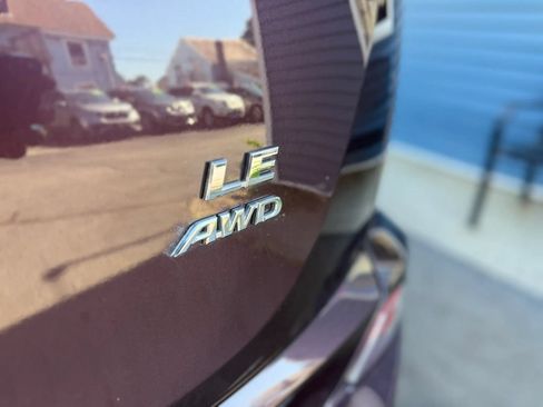 Used 2018 Toyota RAV4 LE w/ All Weather Liner Package AWD/4WD image 37