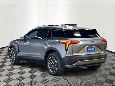 New 2026 Chevrolet Blazer EV LT image 4