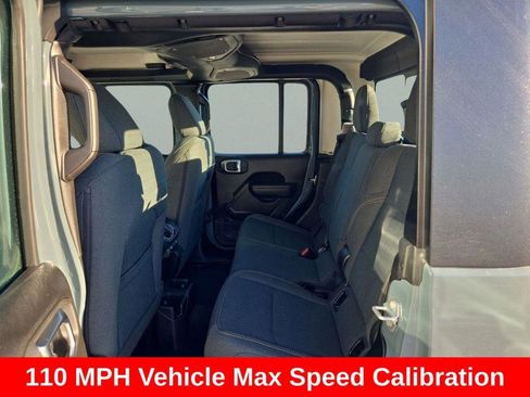 New 2025 Jeep Gladiator Sport image 26