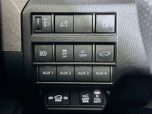 Used 2025 Toyota 4Runner Trailhunter AWD/4WD image 10