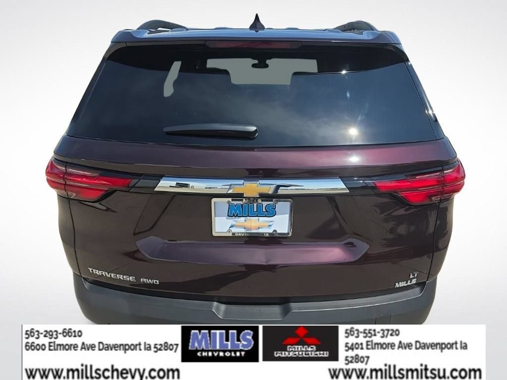 Used 2023 Chevrolet Traverse LT AWD/4WD image 4