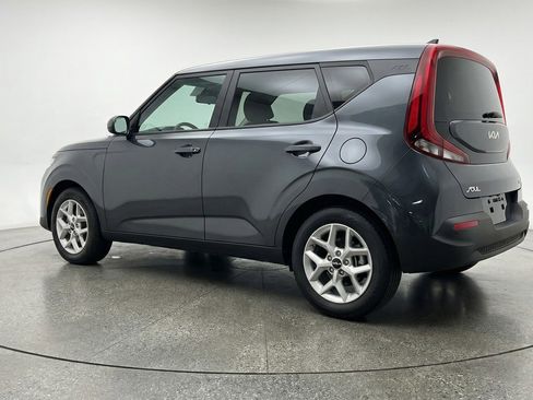 Used 2025 Kia Soul LX w/ LX Technology Package image 6