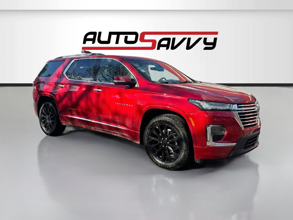 Used 2023 Chevrolet Traverse Premier FWD image 1