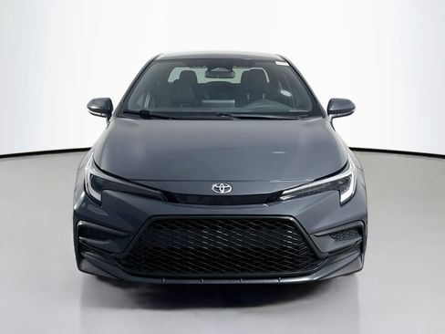 Used 2023 Toyota Corolla SE FWD image 2