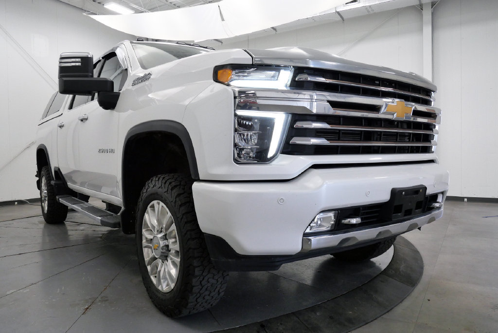 Used 2023 Chevrolet Silverado 2500 High Country w/ Safety Package II AWD/4WD image 42