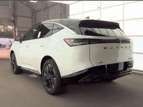 Certified 2026 Nissan Murano Platinum w/ Cargo Package AWD/4WD image 7