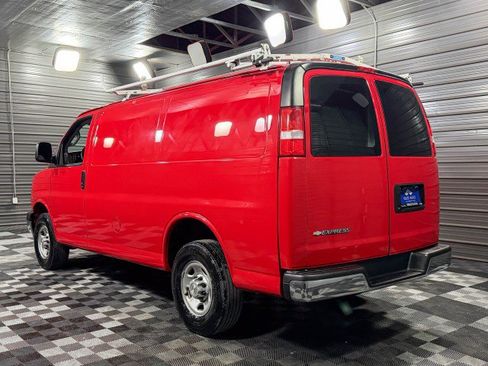 Used 2022 Chevrolet Express 2500 w/ Driver Convenience Package image 7