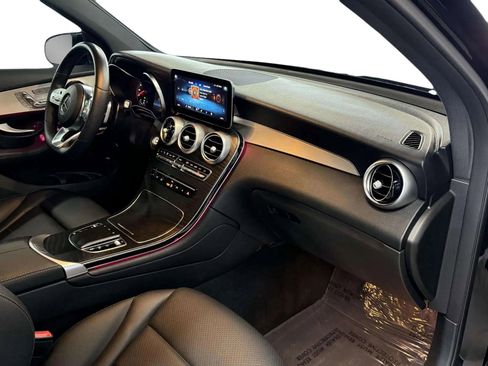 Used 2022 Mercedes-Benz GLC 300 image 9