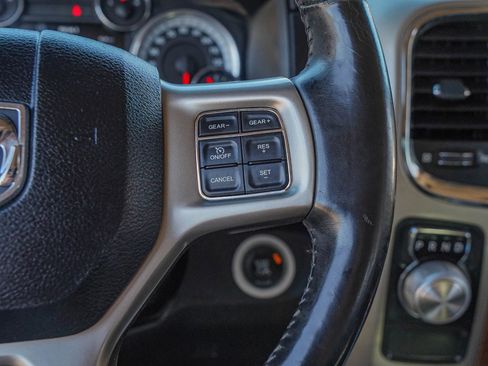 Used 2014 RAM 1500 Laramie w/ Convenience Group image 25