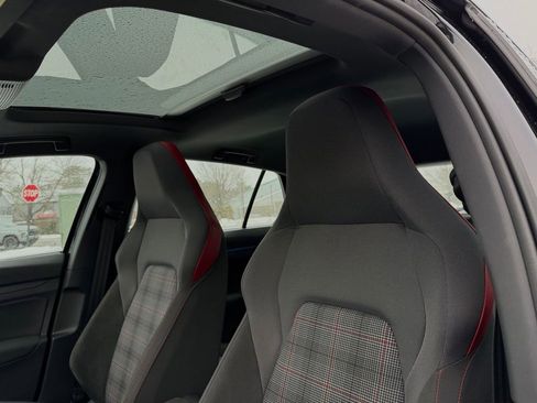 Used 2022 Volkswagen GTI SE image 24