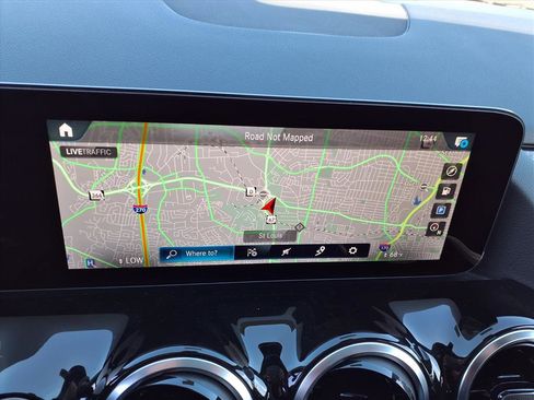 Used 2022 Mercedes-Benz GLA 250 4MATIC image 5