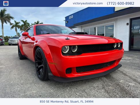 Used 2020 Dodge Challenger R/T Scat Pack w/ Shaker Package RWD image 1