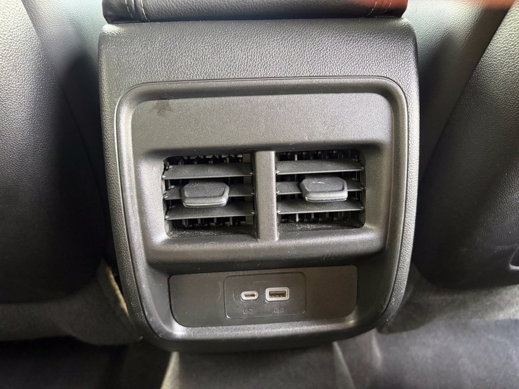 Used 2023 Cadillac XT4 Premium Luxury AWD/4WD image 39