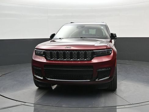 Used 2025 Jeep Grand Cherokee L Summit AWD/4WD image 3