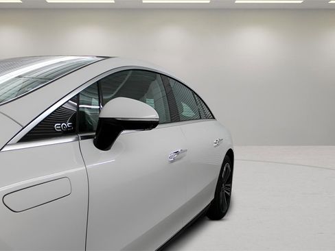 Used 2022 Mercedes-Benz EQS 450+ Sedan image 29