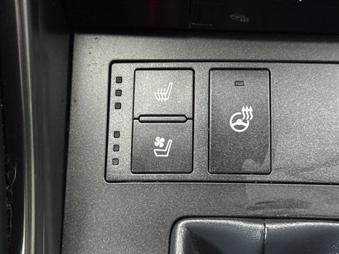 Used 2021 Lexus IS 350 F Sport image 17