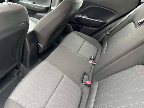 New 2026 Hyundai Venue SE image 14