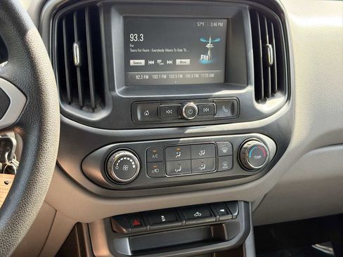 Used 2017 GMC Canyon 2WD Crew Cab w/ Convenience Package image 22