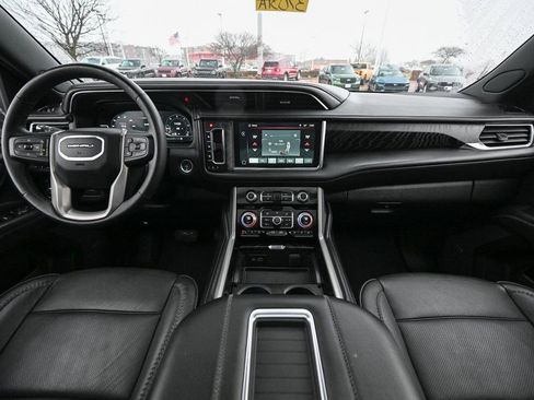 Used 2023 GMC Yukon XL Denali image 29