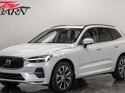 Used 2022 Volvo XC60 B5 Momentum w/ Climate Package