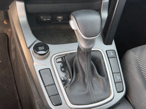 Used 2023 Kia Seltos LX AWD/4WD image 10