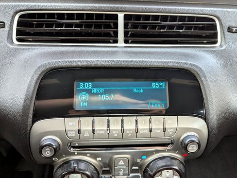 Used 2010 Chevrolet Camaro SS w/ LPO, Ground Effects Package image 21