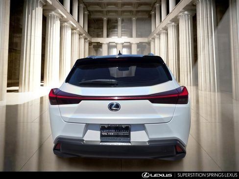 Used 2020 Lexus UX 200 w/ Accessory Package FWD image 6