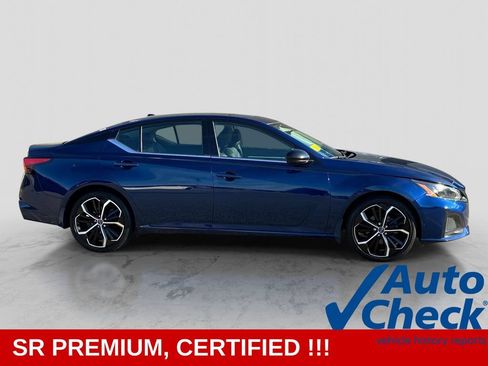 Certified 2023 Nissan Altima 2.5 SR w/ SR Premium Package FWD image 8