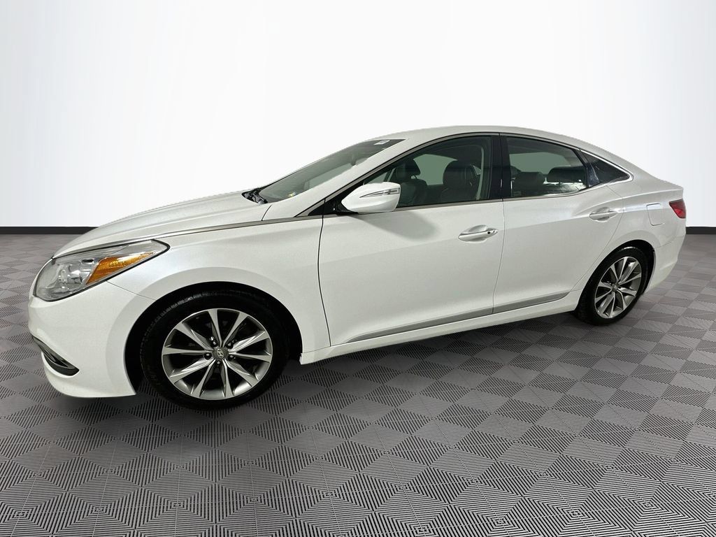 Used 2017 Hyundai Azera FWD image 4