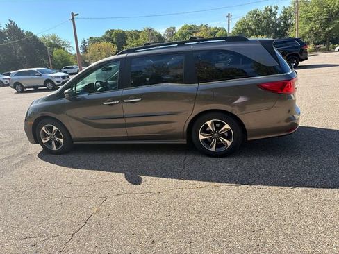 Used 2018 Honda Odyssey Touring image 39