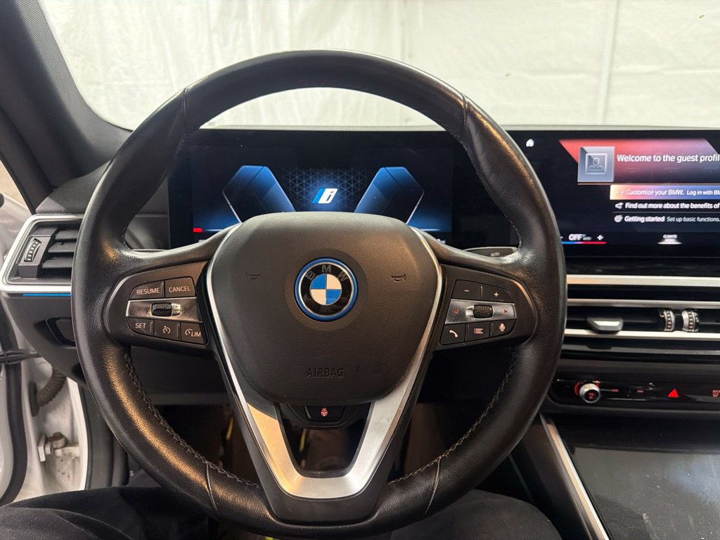 Used 2023 BMW i4 eDrive40 w/ Premium Package RWD image 8
