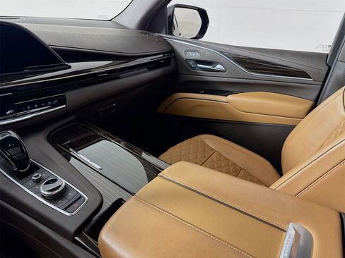 Used 2022 Cadillac Escalade ESV Sport w/ Touring Package image 25