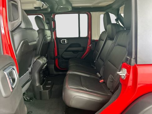 Used 2026 Jeep Wrangler Unlimited Rubicon AWD/4WD image 19